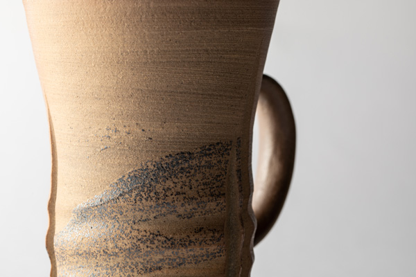 焼き締めビアカップ